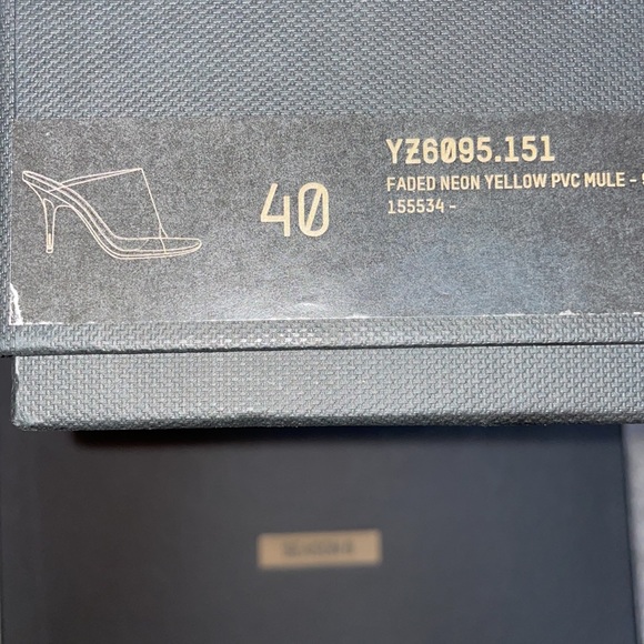 🔥NEW YEEZY SEASON 7 Neon Yellow PVC Mule SIZE 40 - Picture 12 of 16